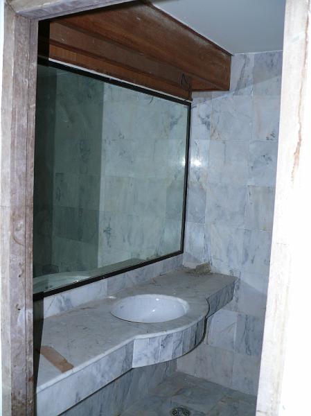 P1000164.JPG - A reward for visiting this gallery. This is the current state of the master bathroom. It won't stay this way. So be sure to visit future galleries.