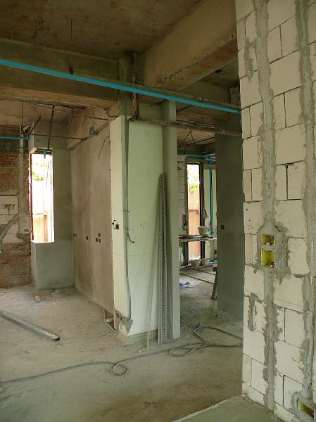 P1000458.JPG - A pipe (blue horizontal at top) feeds the master bath and guest bath.