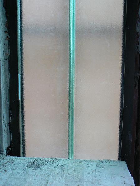 P1010837.JPG - With the aluminum trim (interior side).