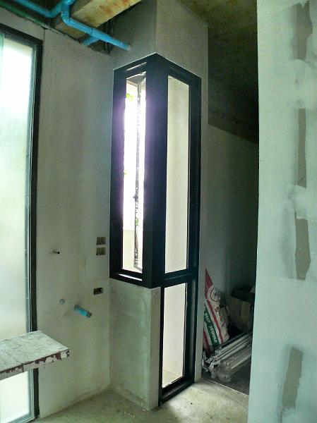 P1000531.jpg - This casement window niche will provide ventilation for the north wall through the master bedroom. (Note the dry wall at right drawing a boundary for the bedroom.