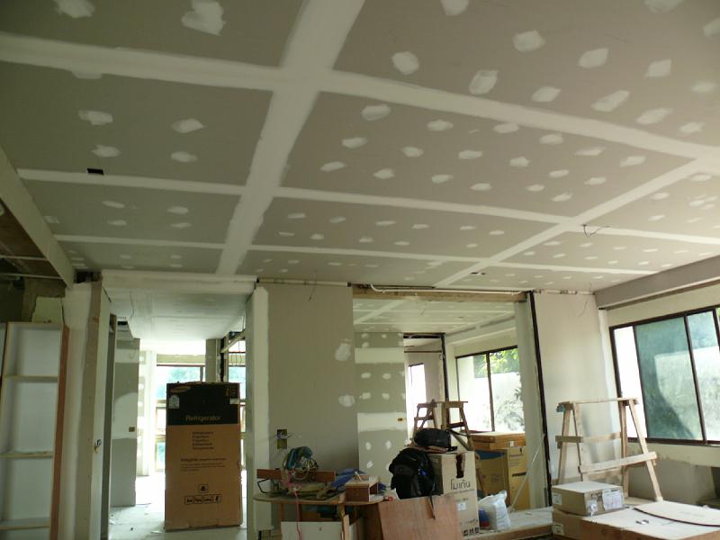 003-P1000660.JPG - The celings are now in place everywhere except the kitchen. Cutouts will be soon be added in strategic locations for recessed lighting fixtures. Then painting.