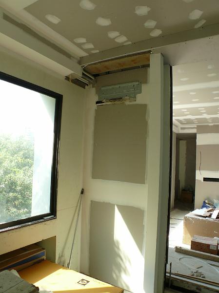 P1000682.JPG - This mount is is the guest room.