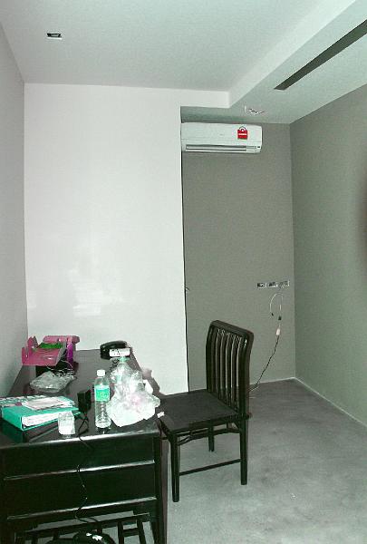 P1000712.jpg - Jon's office as it looked yesterday (before the move). The air conditioning unit is in place so Jon can start working there during the transition phase.