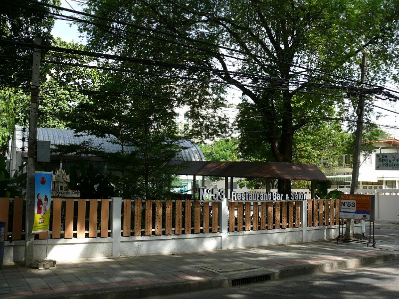 P1000120.JPG - A restaurant and spa on Soi 53.