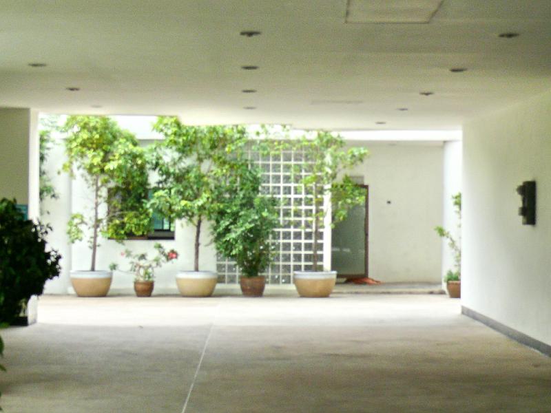 P1000035.JPG - Closer view of our condo entrance from the breezeway.